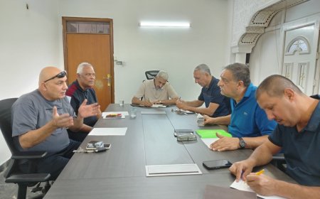 بحضور رئيس اتحاد اللعبة اجتماعاً مشتركاً يجمع اللجنة الفنية مع المدربين